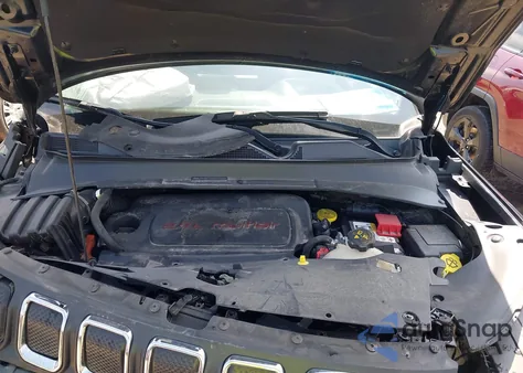 2022 Jeep Compass Latitude 4X4 из США, поврежденный, VIN 3C4NJDBB2NT212000